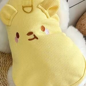 SMALL DOG TOPS SUPER CUTE WELL MADE FITS UP TO A 6LB DOG
